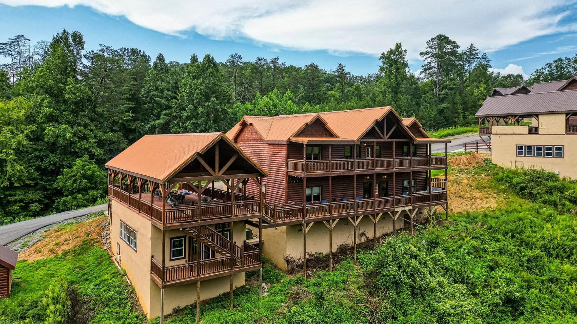 Smokey'S Paradise By Avantstay Sleeps 22 Pool Sevierville Exteriör bild